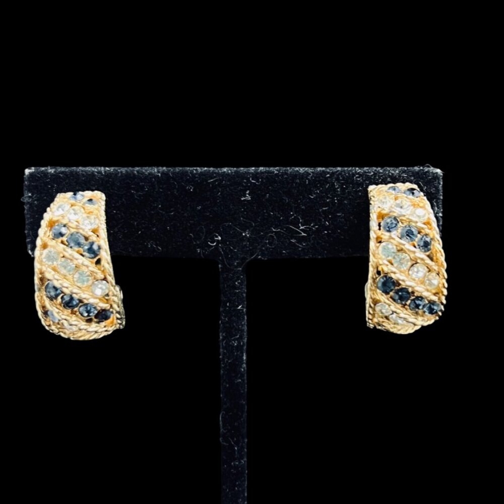 Vintage Gold Tone With Blue And Clear Glass Rhinestones Clip On Earrings (5242)
